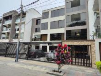 SURCO Venta Dpto 1xpiso flat 200m2 fte a parque 3dor 3bañ 2coch 295000 negoc zona exclusiva